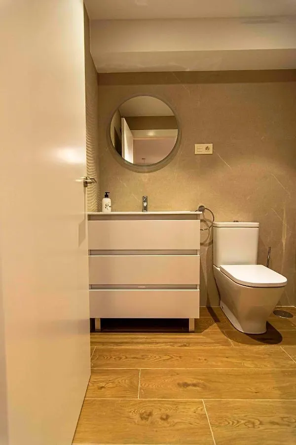 Apartamentos 1 Abril Malaga Apartment