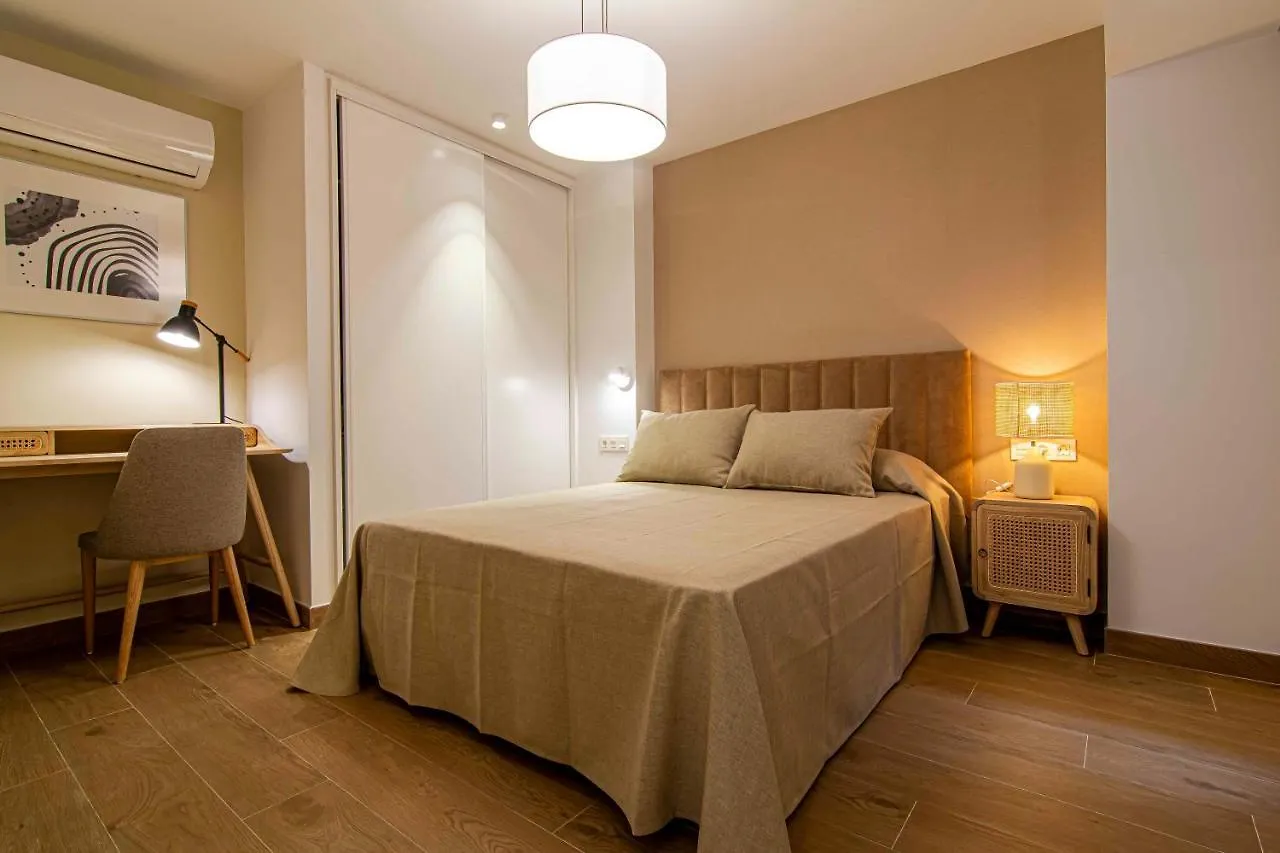 Apartamentos 1 Abril Malaga Apartment