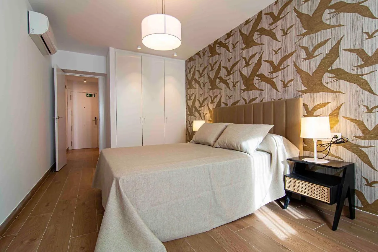 Apartamentos 1 Abril Malaga 0*,