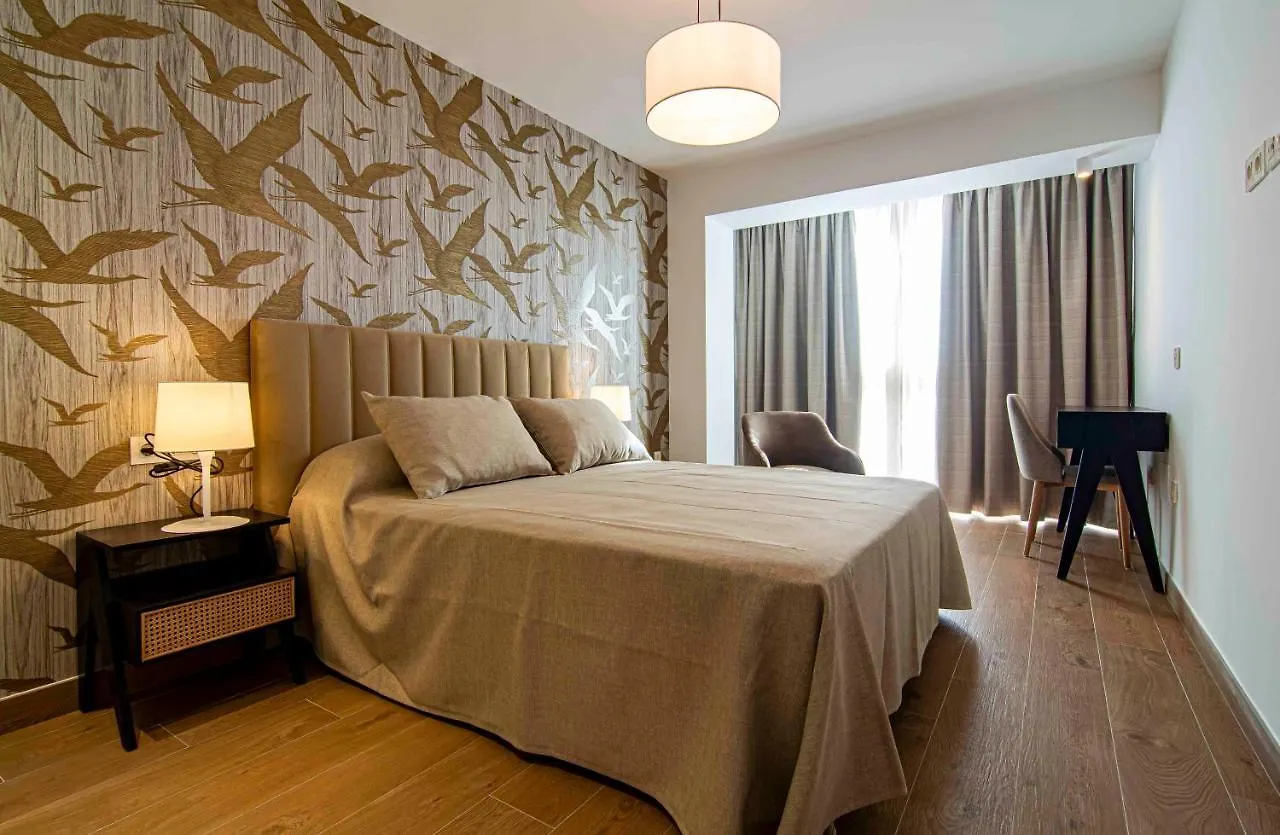 Apartamentos 1 Abril Malaga Apartment